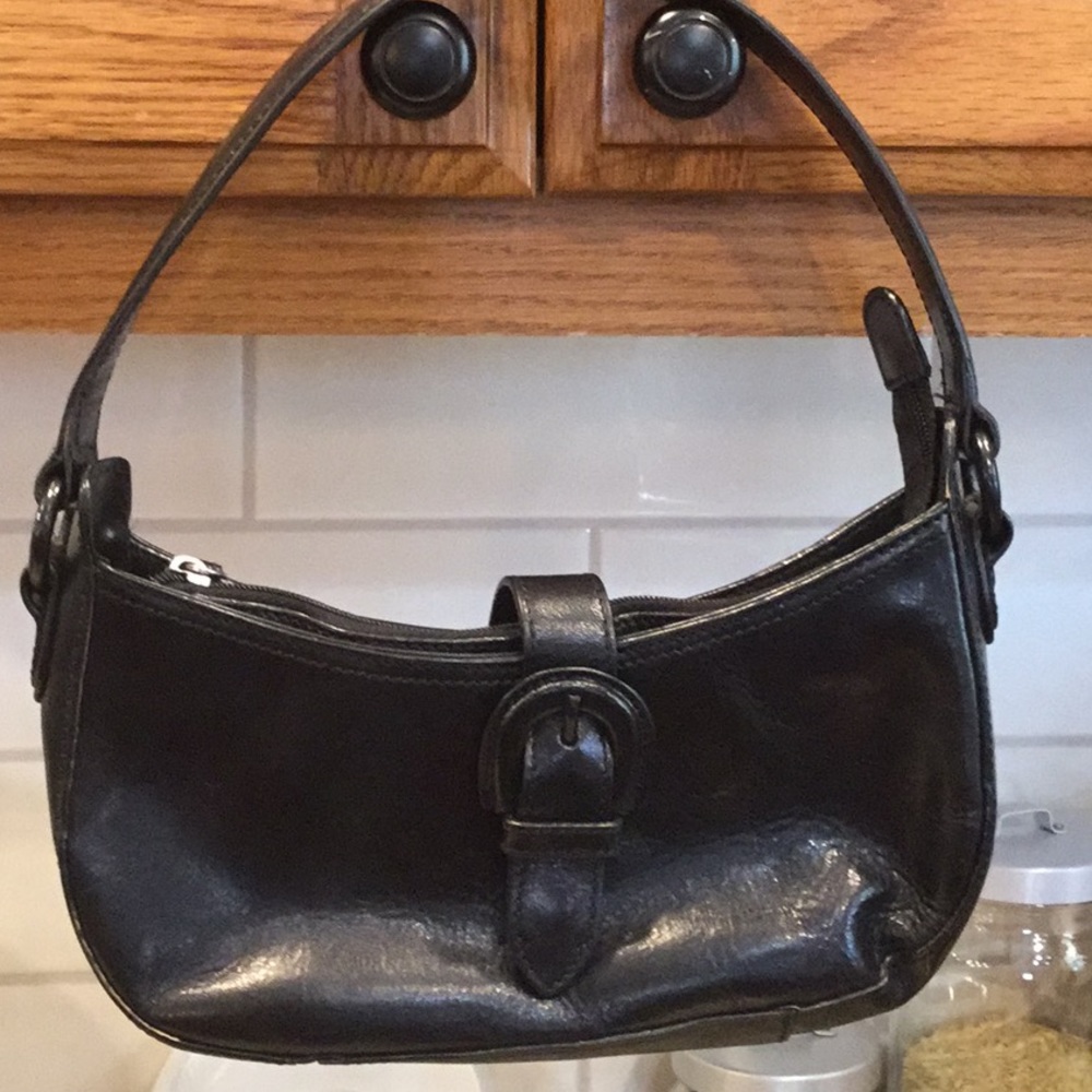 Kenneth Cole New York Small Hobo